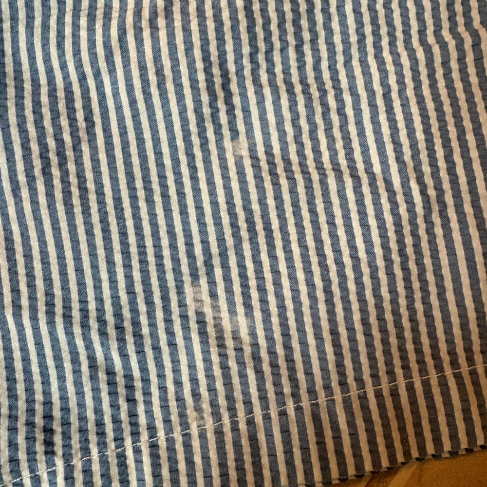✨ Zara Men's Blue and White Striped Swim Shorts ✨ - Picture 3 of 5
